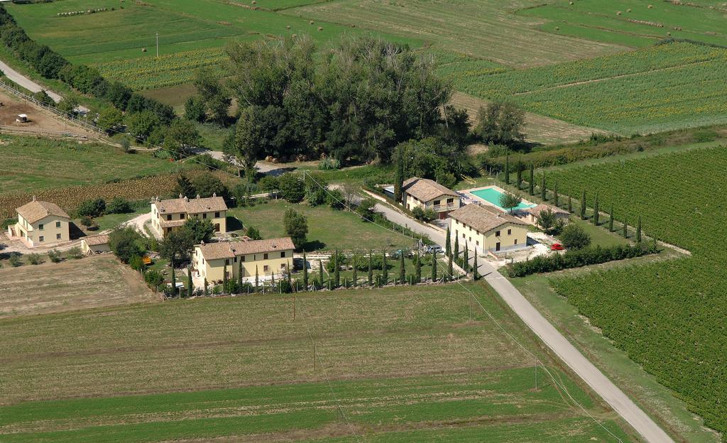 Agriturismo Villaggio Green Монтефалько Экстерьер фото