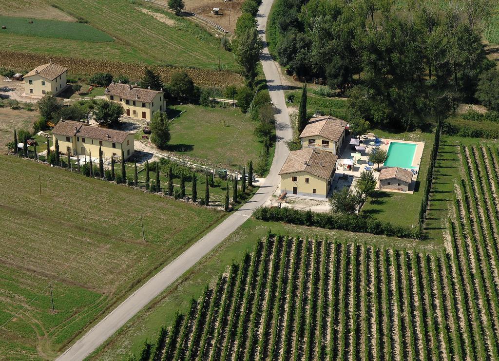 Agriturismo Villaggio Green Монтефалько Экстерьер фото